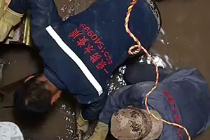 焦作电梯井堵漏施工视频